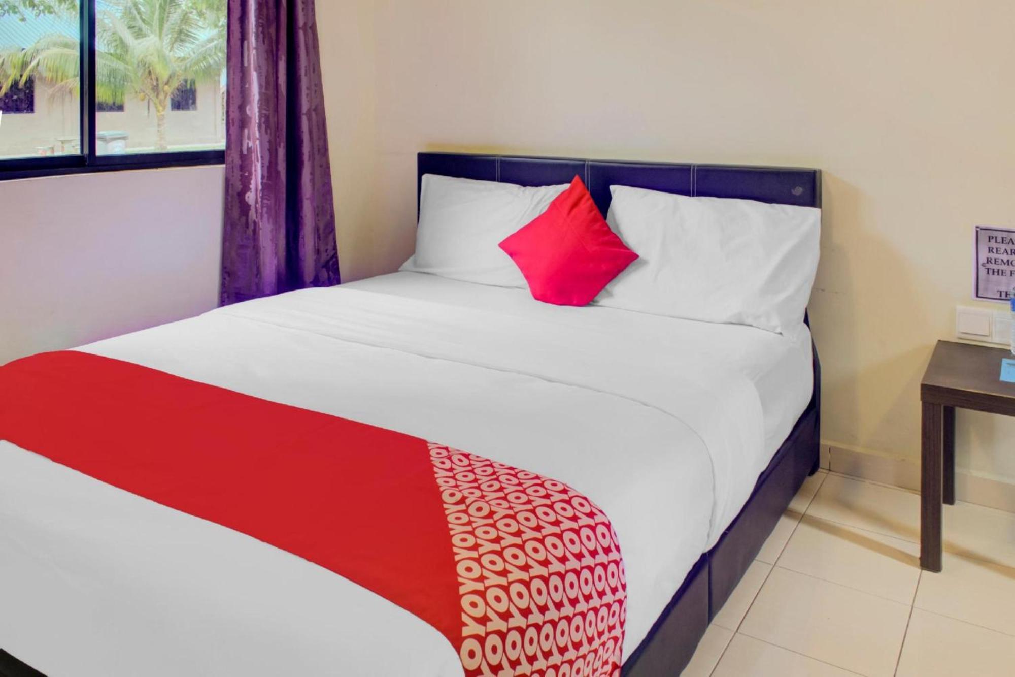 Super Oyo 89896 Sedili Inn Resort Kota Tinggi Eksteriør billede
